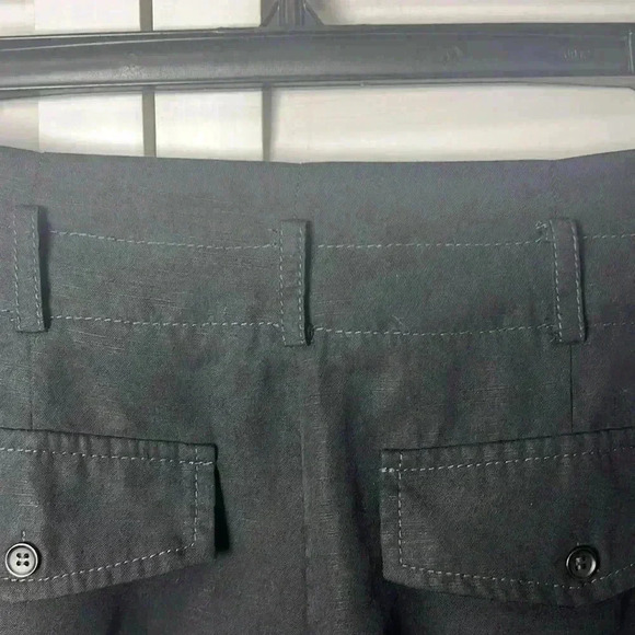 BCBGMaxAzria Pleated Aldan Shorts Size 4 Black - Picture 9 of 9